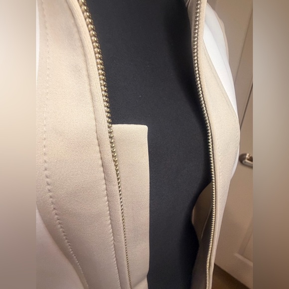 Tommy Hilfiger Elegant White and Tan  Sleeveless Dress - Picture 7 of 16